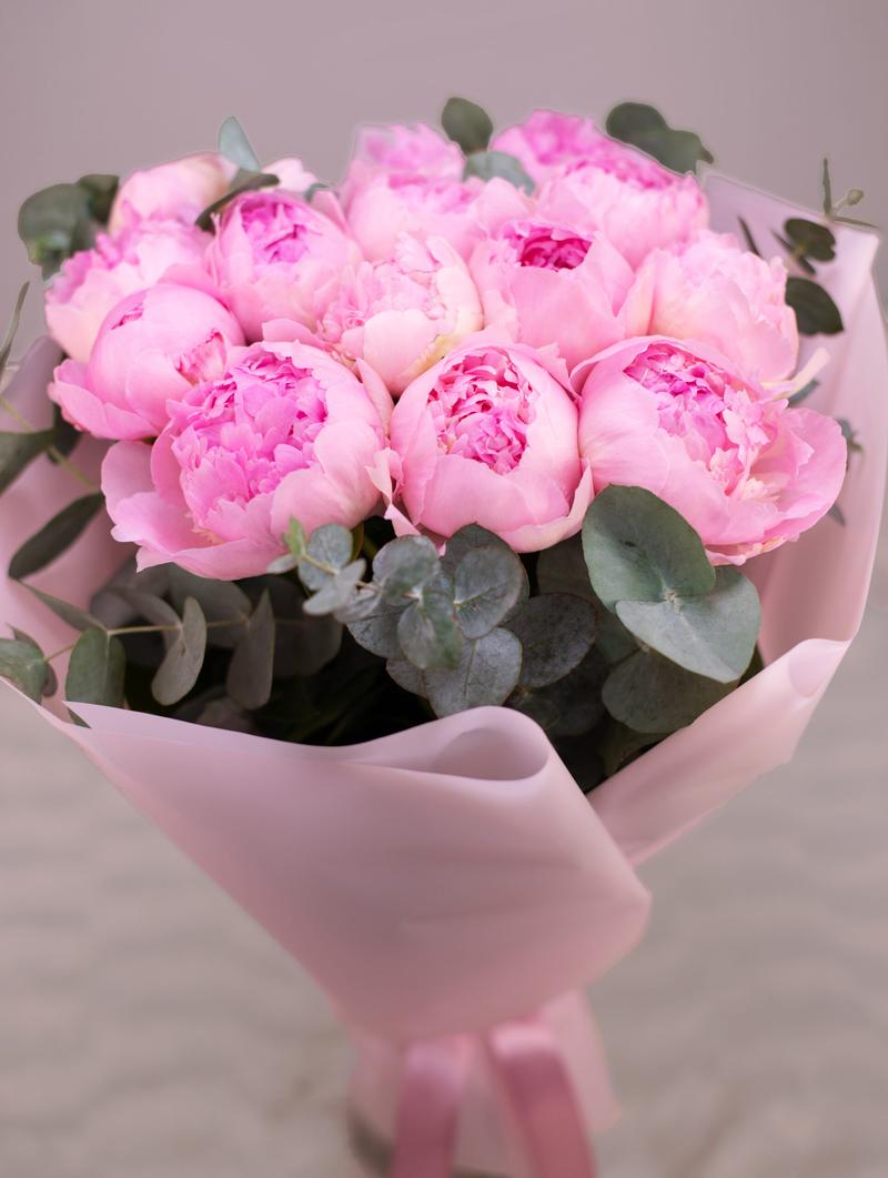 Narzędzia i techniki przycinania piwonii