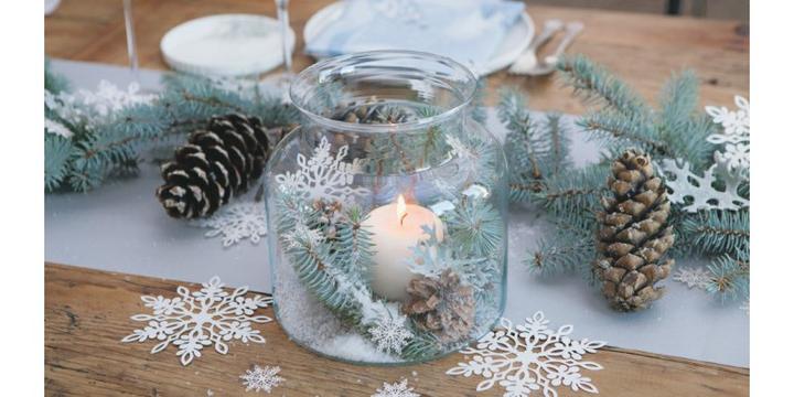 Naturalne materiały w świątecznych dekoracjach